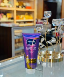Vaseline Gluta-Hya Lotion*