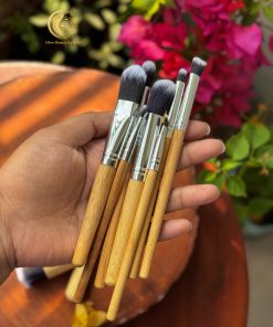 Premium Wooden Handle Professional Makeup Brush Set (Set of 7-8 Brushes)