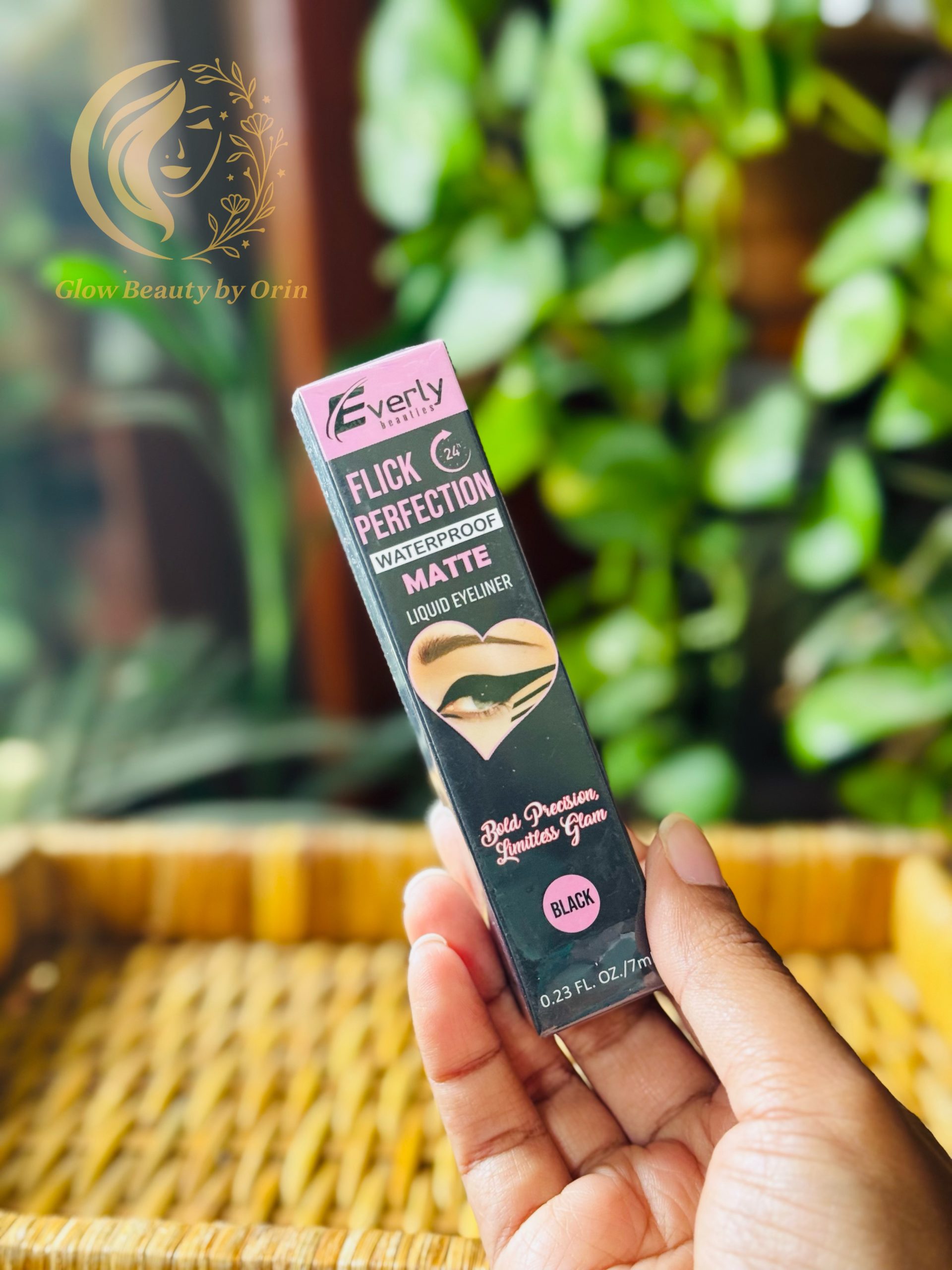 Everly Beauties Flick Perfection 24H Waterproof Matte Liquid Eyeliner - Black