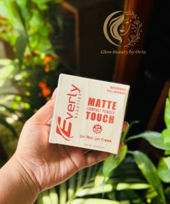 Everly Beauties Matte Compact Powder Touch (SPF 15+)