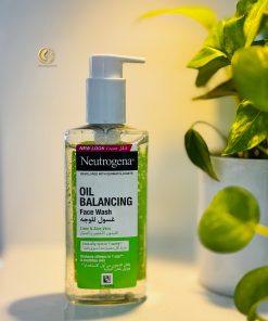 Alternative view of Neutrogena Oil Balancing Face Wash (Lime & Aloe Vera) 200ml